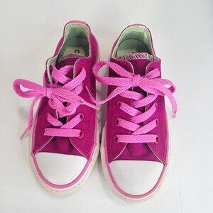 Converse Chuck Taylor sneakers fuschia Size 11 Junior's